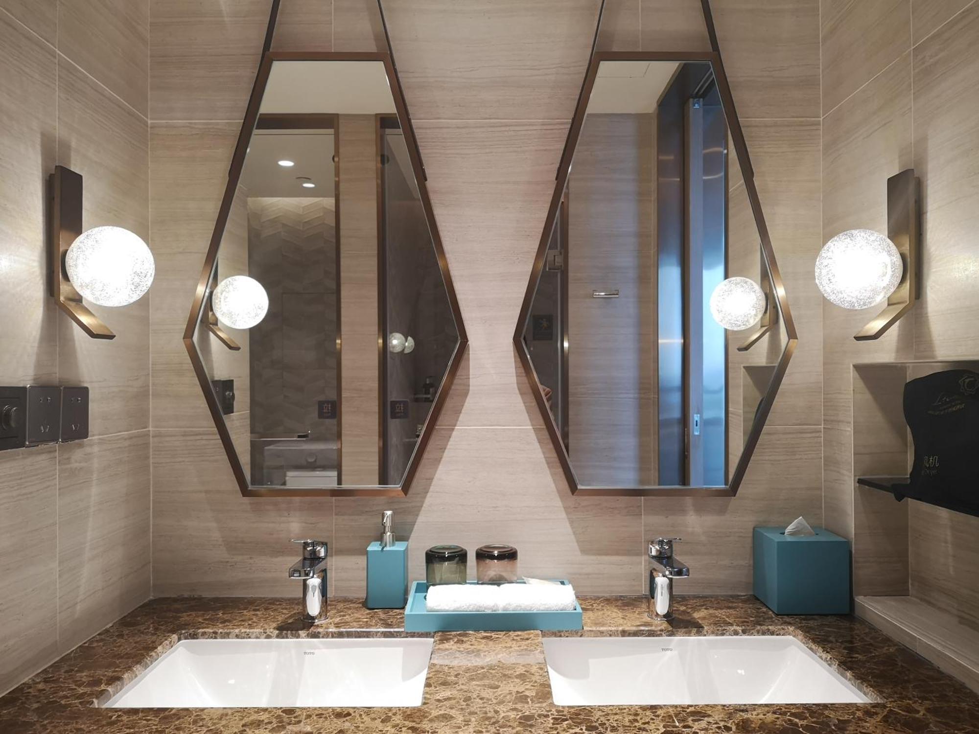 L+Snow Supreme Hotel شانغهاي المظهر الخارجي الصورة